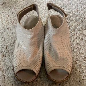 Leather taupe peep toe mule Sz 36